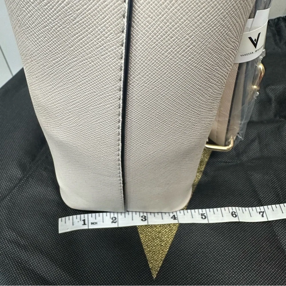 NWT Vanessa Williams‎ Off White Lush Backpack Purse